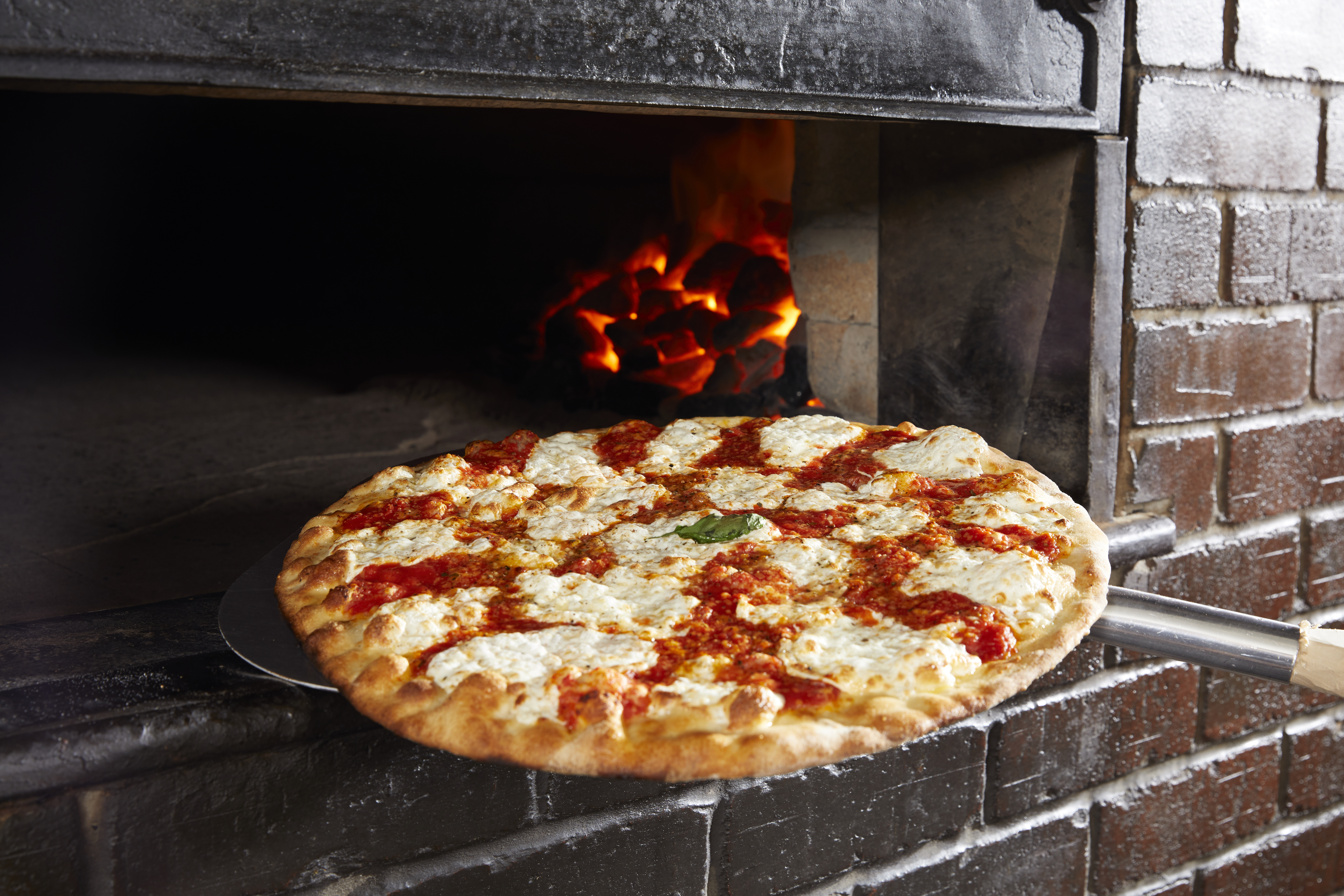 Grimaldi’s Pizzeria May Promotions